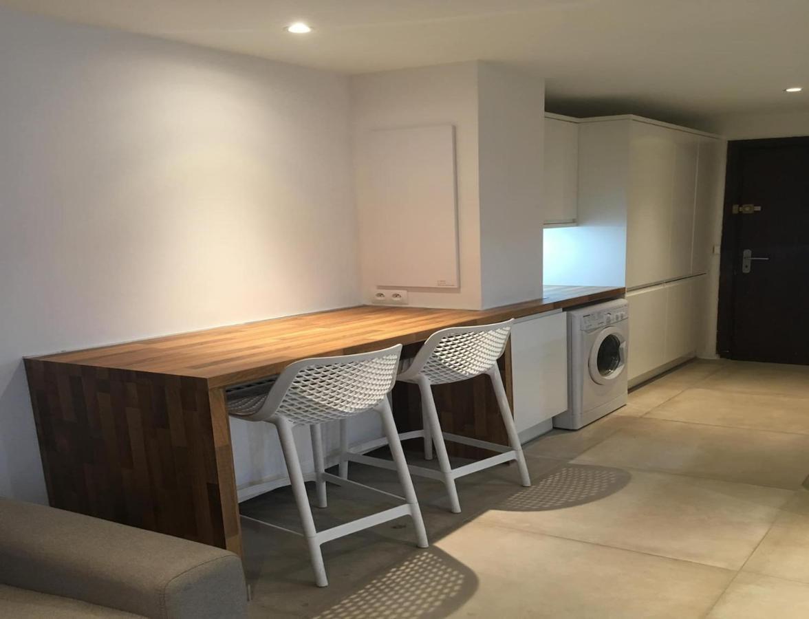 Tres Beau Studio Avec Terrasse, Situe A 100M Des Plages De Juans Les Pins Antibes Dış mekan fotoğraf