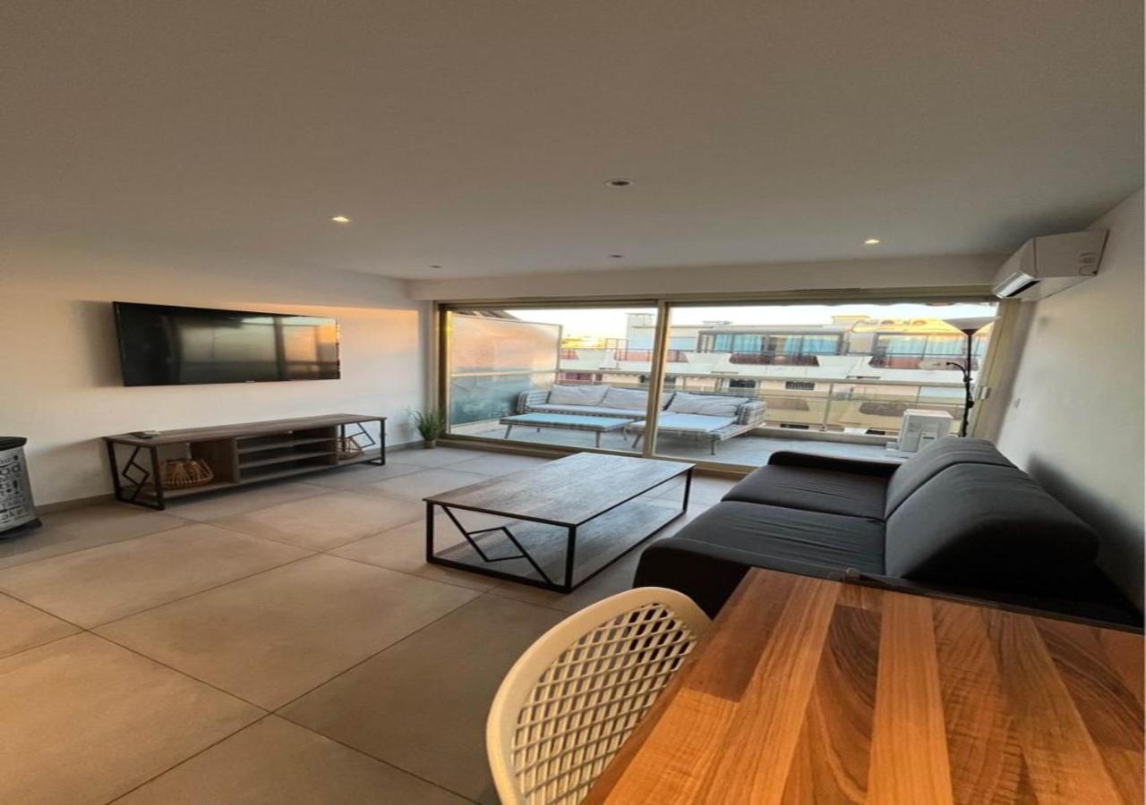Tres Beau Studio Avec Terrasse, Situe A 100M Des Plages De Juans Les Pins Antibes Dış mekan fotoğraf